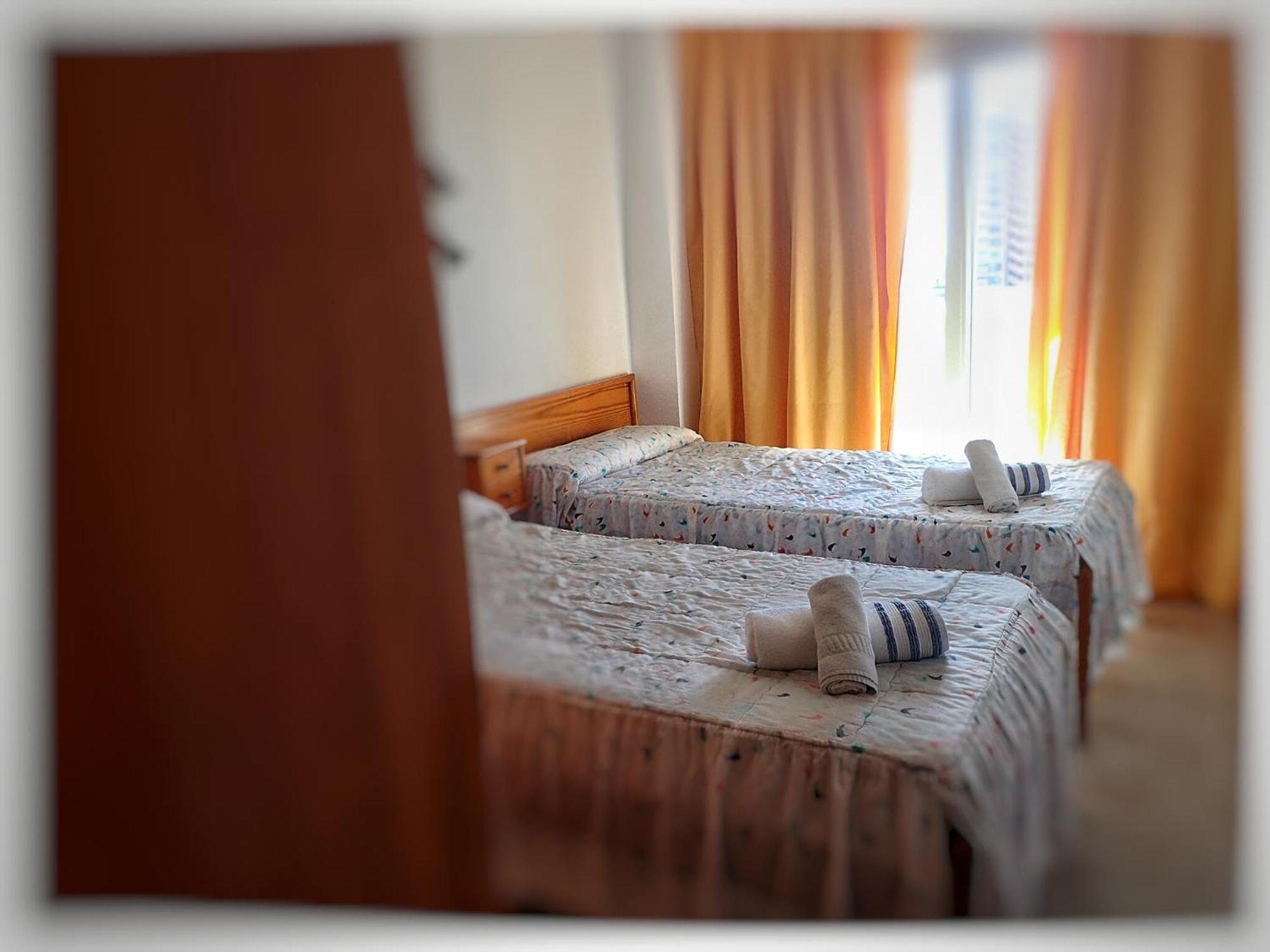 Apartamentos Portofino II Бенидорм Экстерьер фото