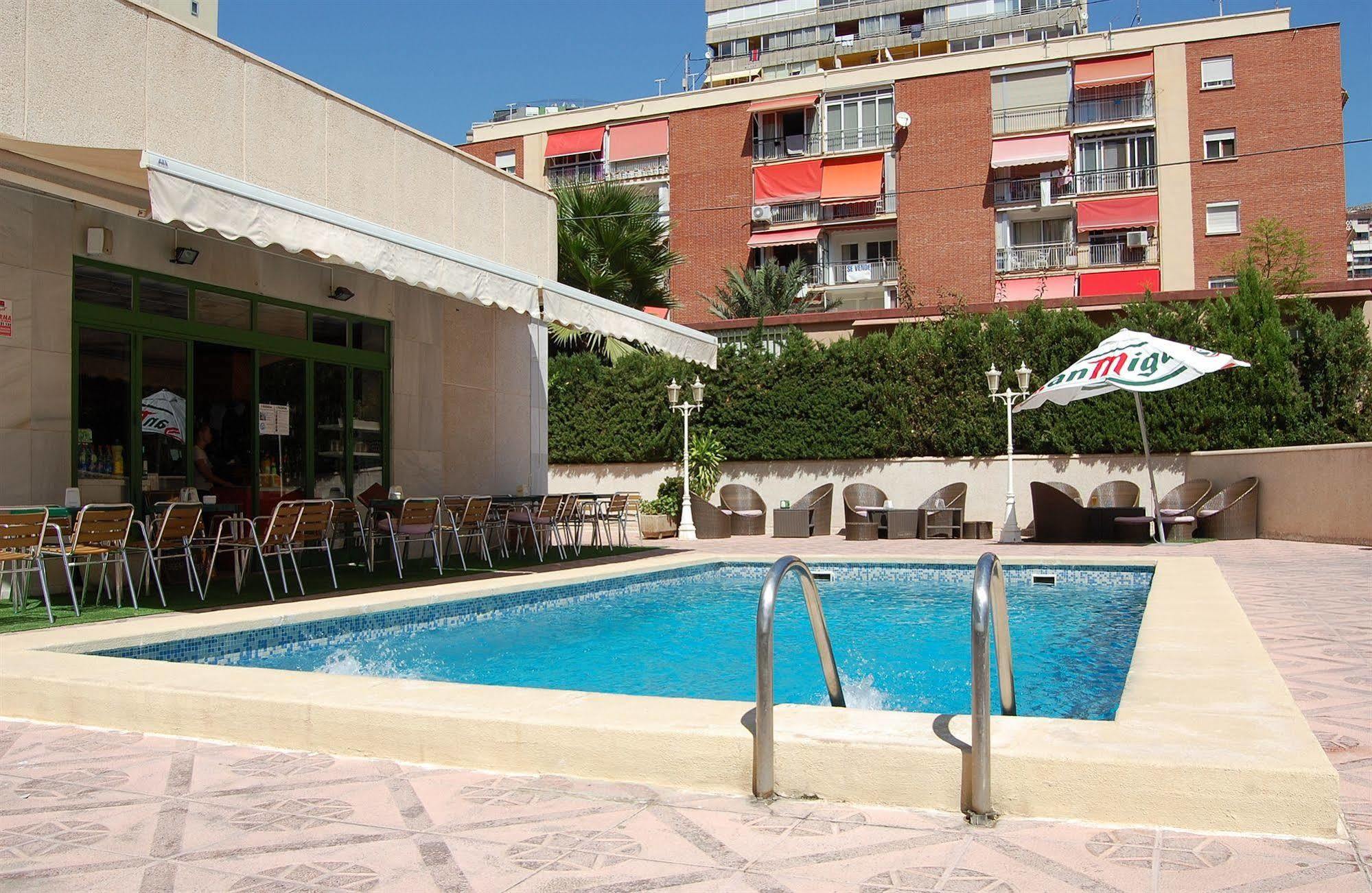 Apartamentos Portofino II Бенидорм Экстерьер фото